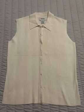 Neiman Marcus - Silk Sleeveless Knit Button Front Sweater - Size M